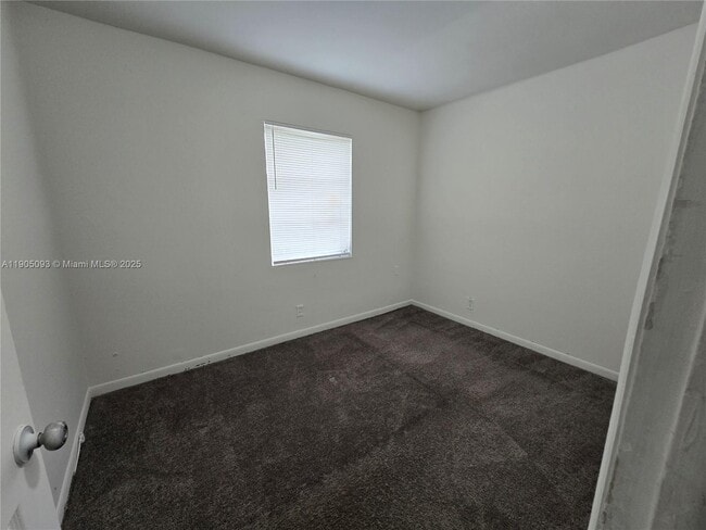 Building Photo - 1231 Seaview