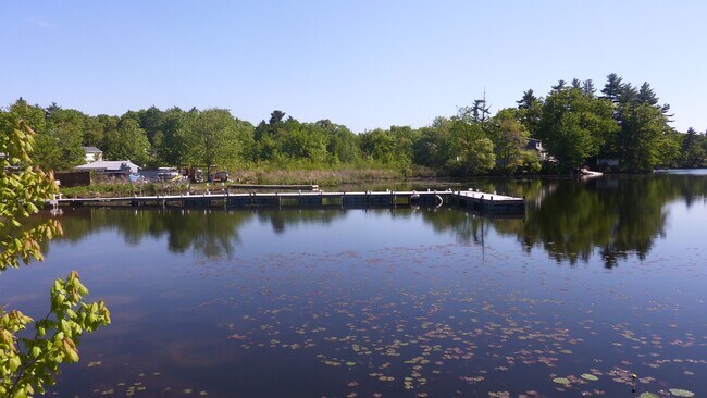 Building Photo - 4-Bedroom, 2-Bath Home with Modern Comforts in Tyngsboro, MA