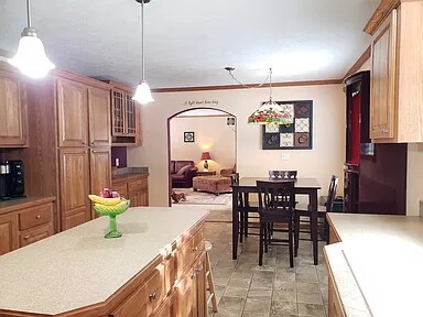 Building Photo - 83 York St