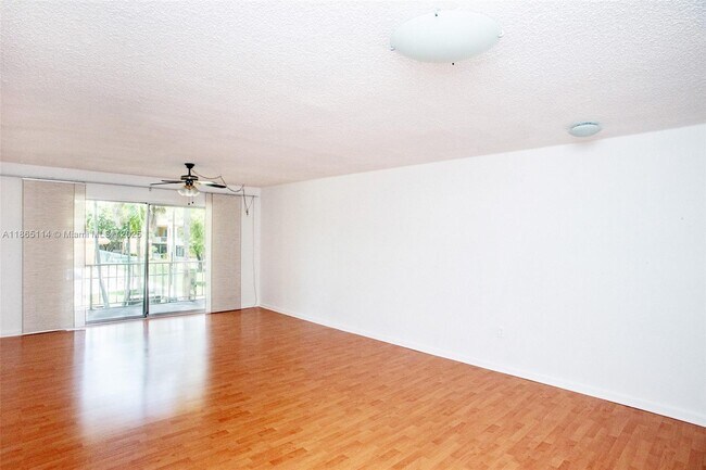 Building Photo - 13700 SW 62nd St
