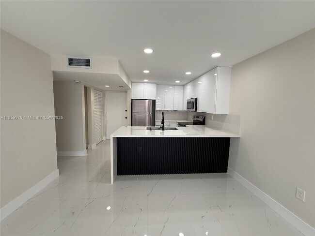 Building Photo - 8002 SW 149th Ave