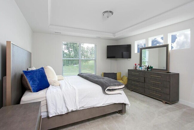 Building Photo - Gorgeous Garner Home with Primary on Main and Open Living Area