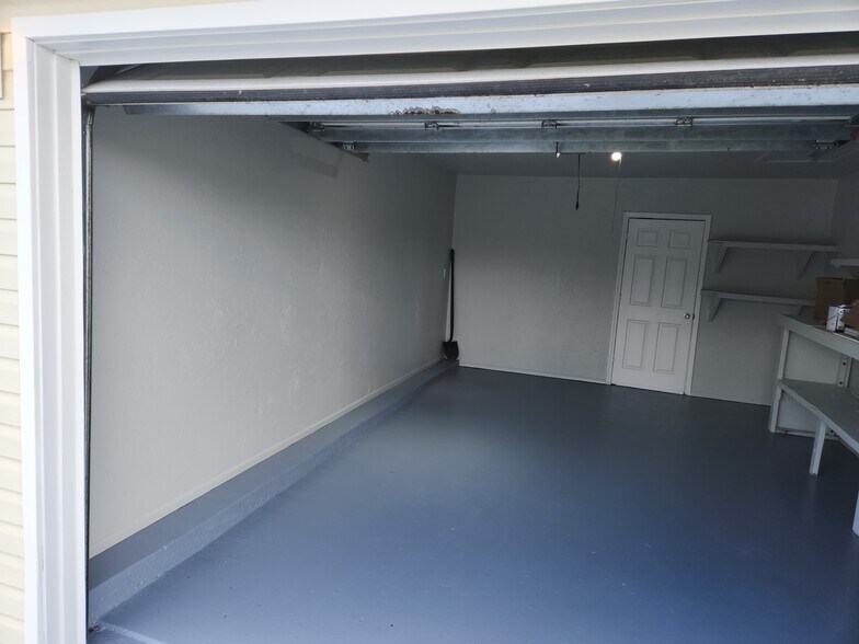 Building Photo - 408 SE 16th St