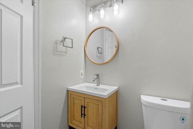 Building Photo - 9208 Fairlane Pl