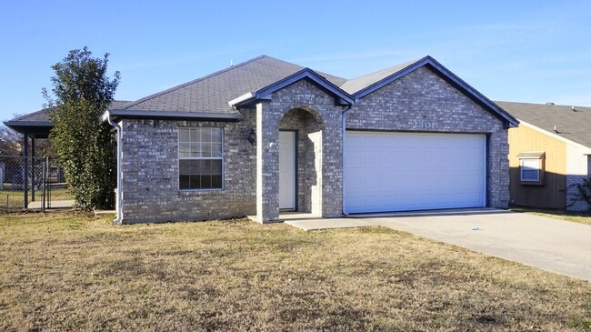 Primary Photo - 2301 Flintstone Cir