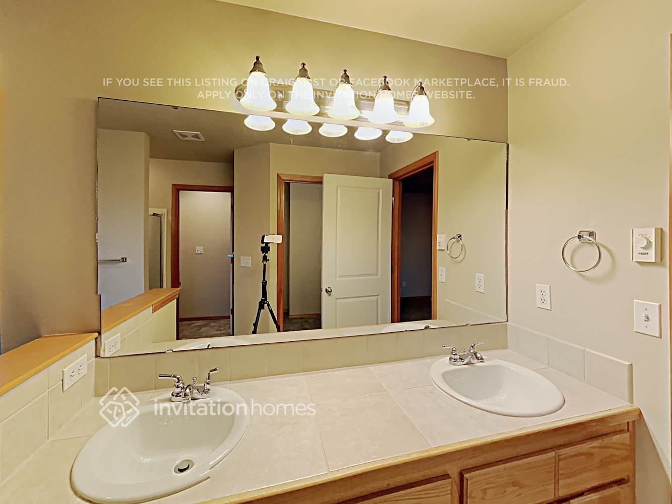 Building Photo - 3814 80th St NE