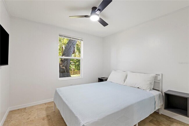 Building Photo - 1010 Bay Breeze Terrace