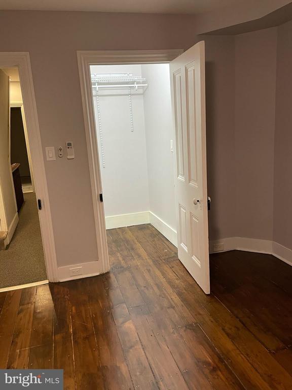 Building Photo - 909 N 2nd St