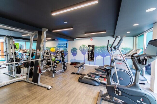 Building Photo - 616 Esplanade-SI FL2-ID440