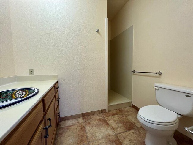 Building Photo - 333 Co Rd 497