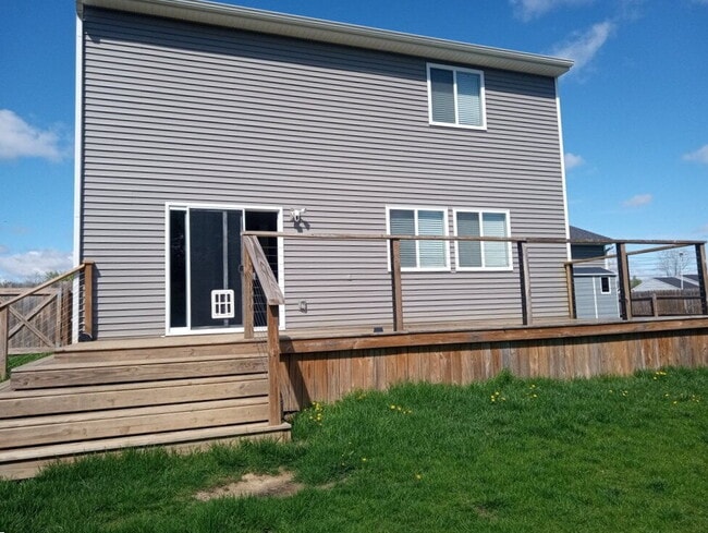 Building Photo - Spacious 4-Bedroom Home with 3 Full Baths in Swartz Creek