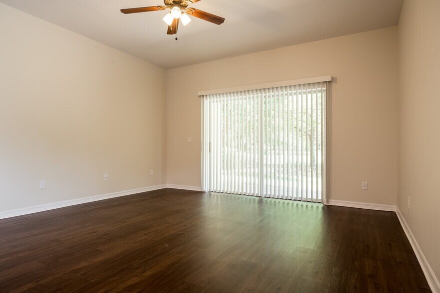 Building Photo - 2646 Lake Cora Rd