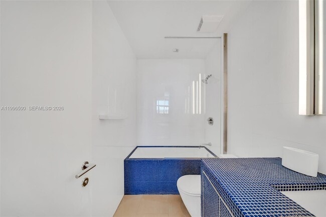 Building Photo - 151 Crandon Blvd