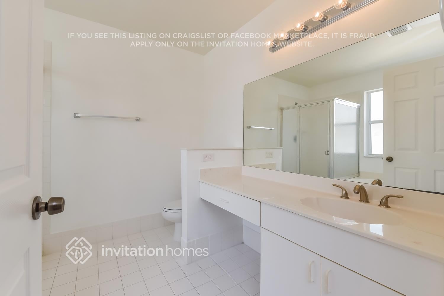 Building Photo - 15935 SW 83rd Terrace