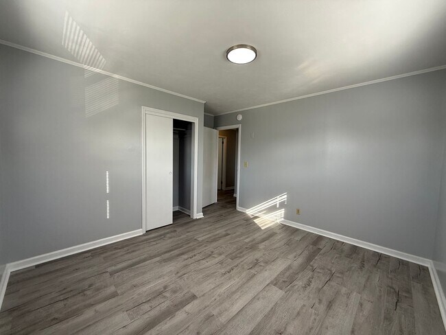 Building Photo - 3 Bedroom 1.5 Bathroom Home Located in Greeneville, TN