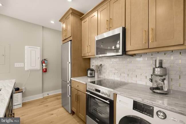 Building Photo - 1634 S Street NW Unit 5