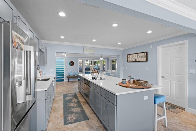 Building Photo - 284 44th Ave