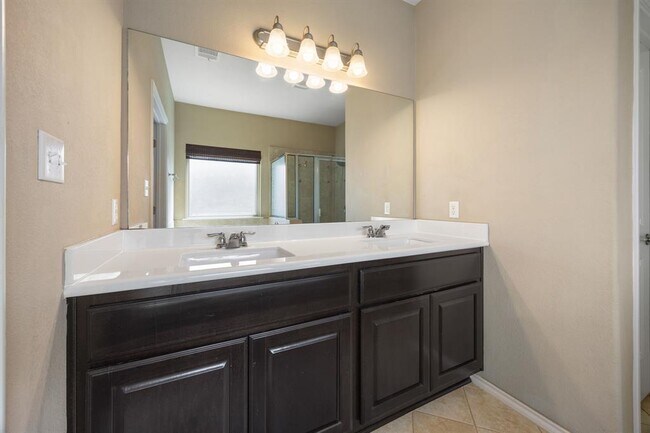 Building Photo - 1419 Grande Mesa Dr