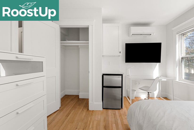 Building Photo - New RoostUp Furnished Private Bedroom with...