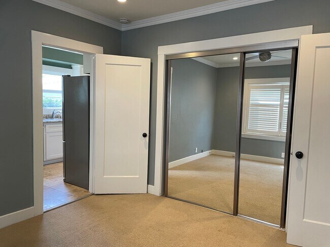 Building Photo - Single Family Home in East Sacramento W/Pool