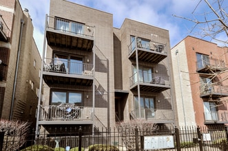 Building Photo - 4418 S Indiana Ave