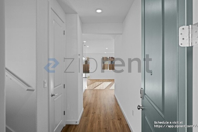 Building Photo - 1710 Halo Ave