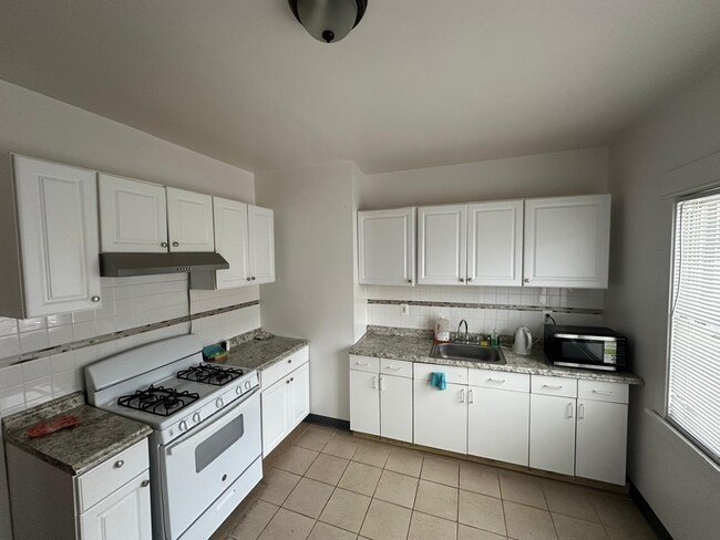 Building Photo - 26 Pine Ridge Terrace