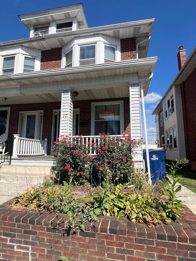Building Photo - Charming Home in Wilson School District