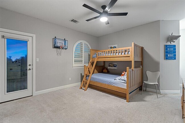 Building Photo - 4113 Sugarloaf Dr