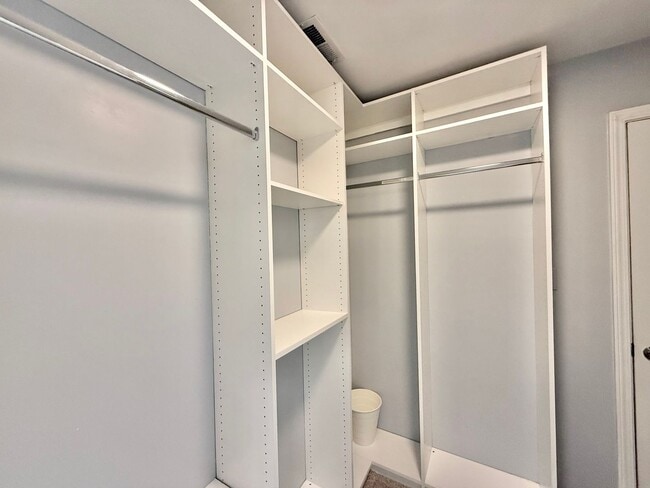 Building Photo - Stunning 2BD, 2.5BA Morrisville Home in a Prime Location Near Interstates, RDU Airport, and RTP