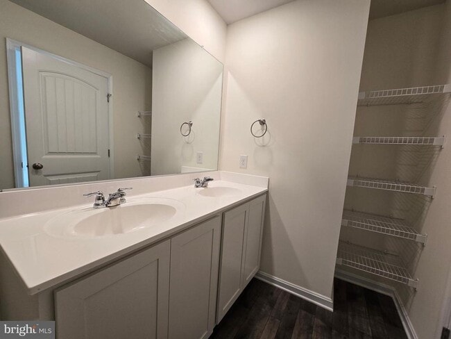 Building Photo - 172 Fellowship Dr