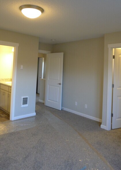 Master bedroom - 1138 R St