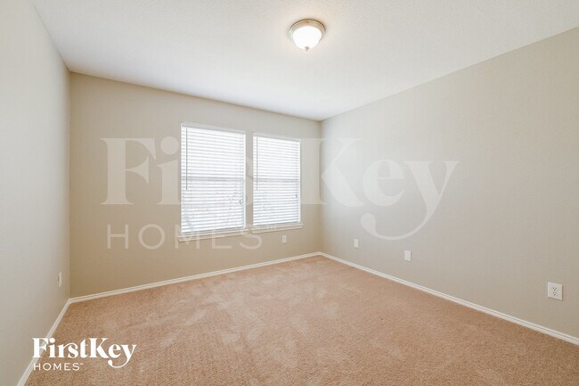 Building Photo - 1412 Pine Ridge Rd