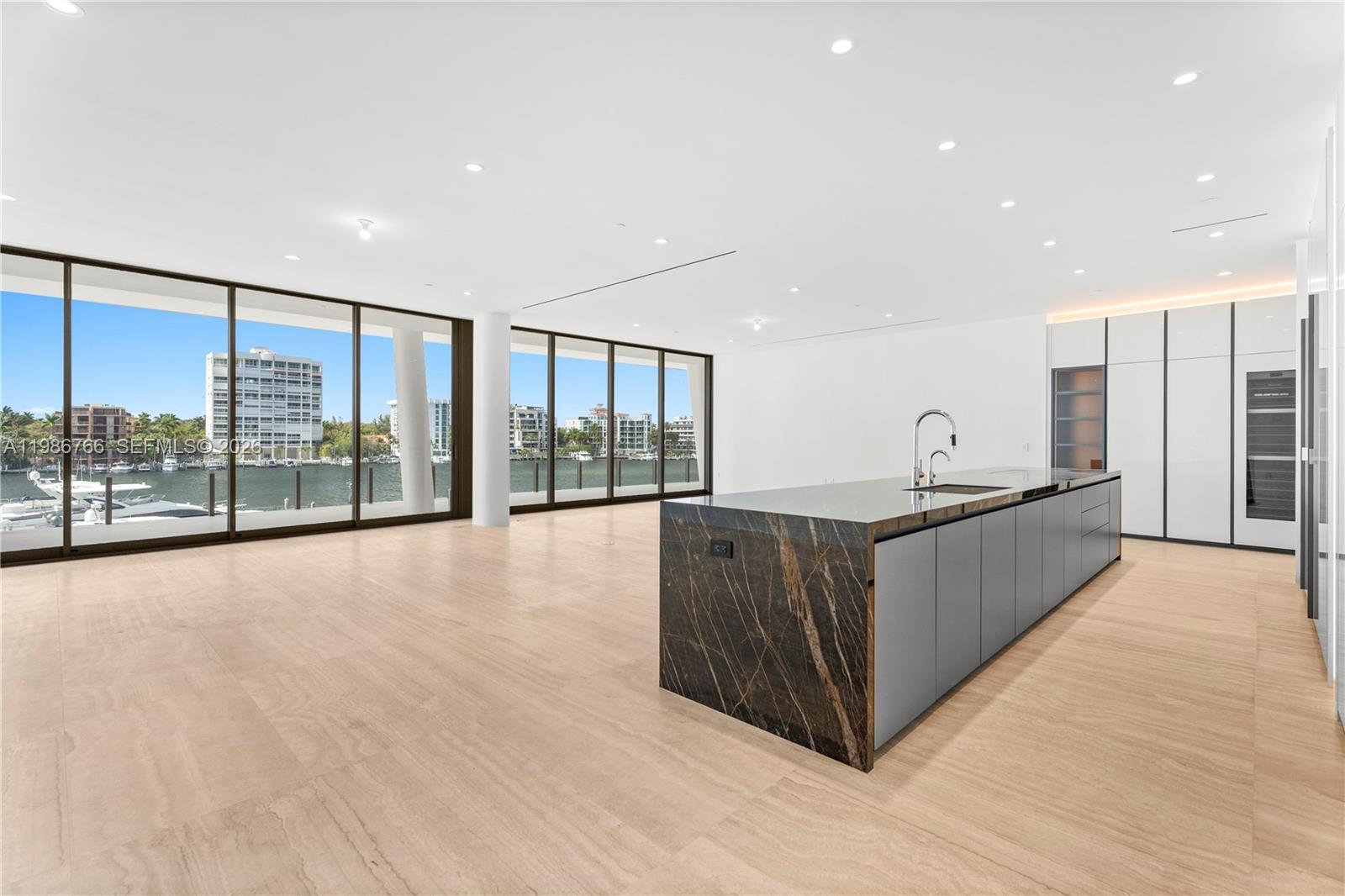 Building Photo - 5 Grove Isle Dr