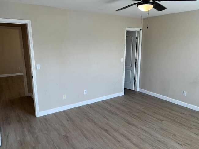 Building Photo - Stunning 3-Bedroom Home in Merced!!