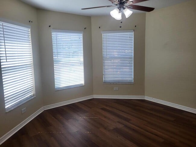 Building Photo - 37146 Highland Bluff Cir