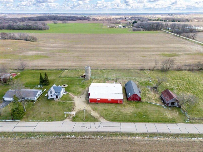 Building Photo - 34 N Union Rd