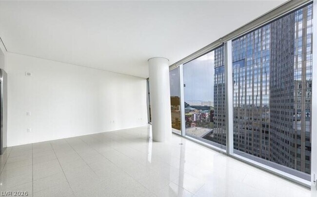 Building Photo - 3722 S Las Vegas Blvd