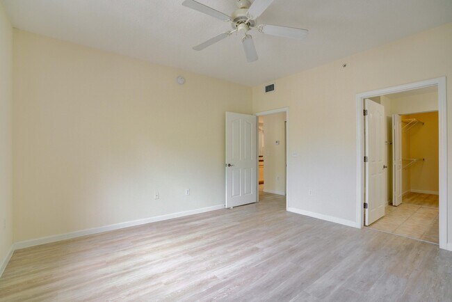 Building Photo - 224 Murcia Dr