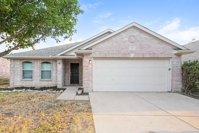 Building Photo - 3737 Sapphire St