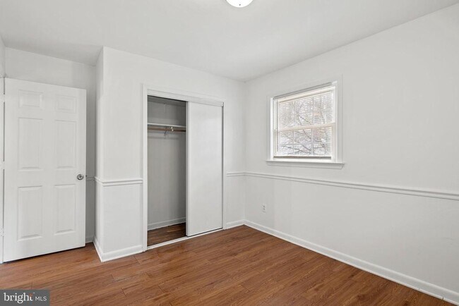 Building Photo - 7515 Pleasant Way