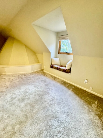 Building Photo - 1550 Indian Valley Rd