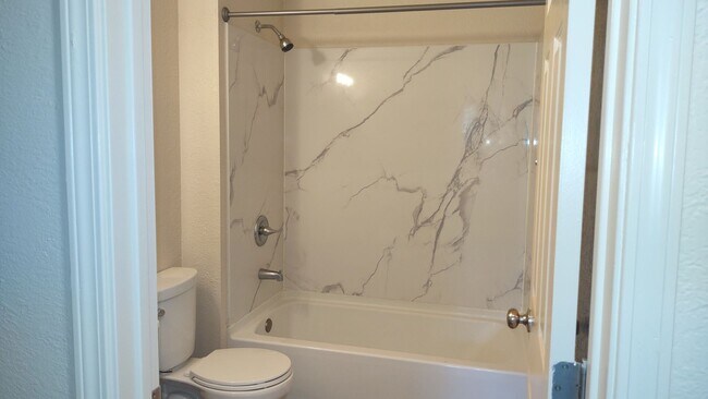 Building Photo - 8977 Laguna Vista Ct