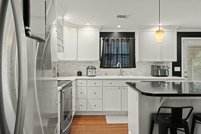 Building Photo - 440 Muskegon Ave