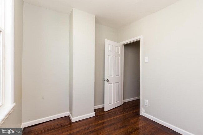 Building Photo - 1510 S Dover St