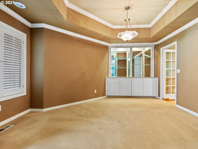 Building Photo - 2080 Wellington Dr