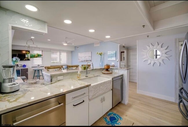 Building Photo - 3101 Boardwalk