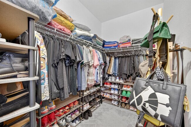 Building Photo - 26437 SW 149th Ave