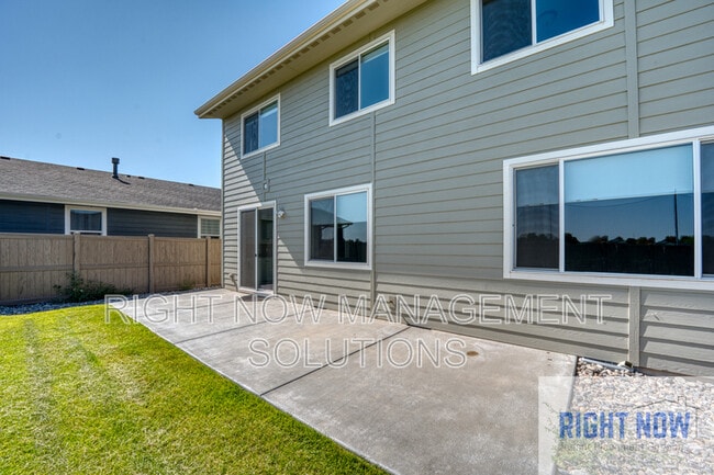 Building Photo - 6132 S Astoria Ave