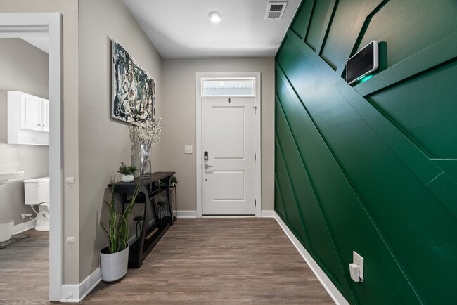 Building Photo - Charming two-story, 4-bedroom, 3-bathroom home.